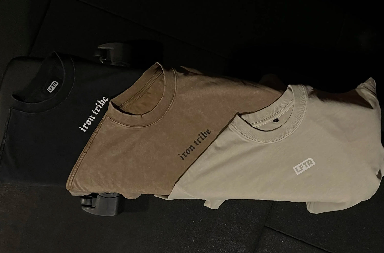 OVERSIZED SHIRTS